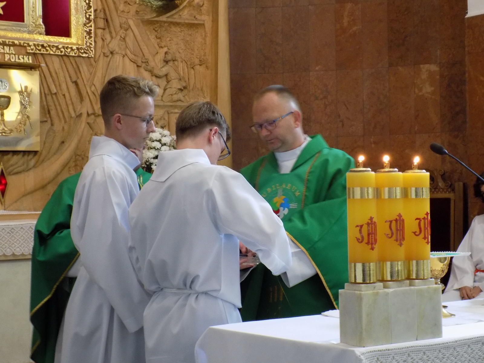 Zdjęcie Rozp roku 2025-2026 (14)9b4aa14c-67bb-46b0-808f-5f458cdb52ed.JPG w galerii Uroczyste rozpoczęcie roku szkolnego 2025/2026